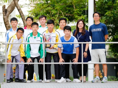 同學於〈香港潮屬社團總會國慶盃五人足球大賽 2018〉勇奪U15銀碗亞軍（足球隊）
