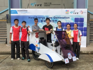 高中組同學於〈中學可載人太陽能車比賽 2017〉榮獲最佳能源效益、最具安全意識冠軍（S.T.E.A.M.）