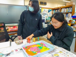 幸福時光 Time for Self-Care 2025：幸福摺紙、大理石浮紋水畫（輔導組）