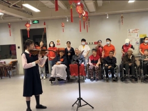 5E 黃晶澤 於福田街道公共服務辦參與慰問送暖活動